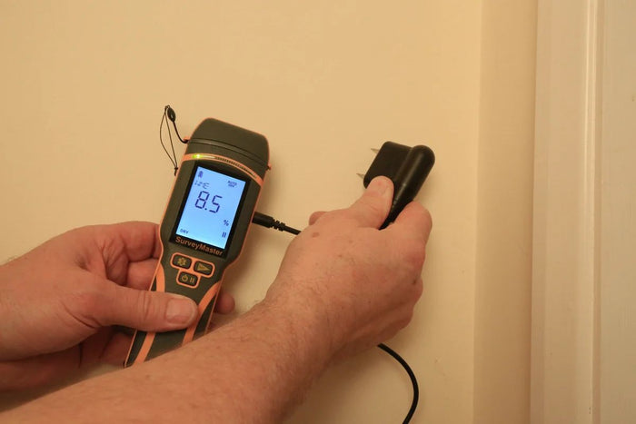 Thorair PROTIMETER moisture meter measuring wall moisture level with digital display